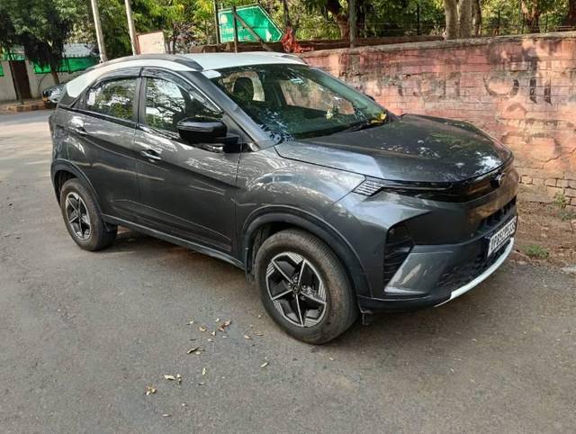 https://images10.gaadi.com/usedcar_image/4512024/original/processed_d1e3215b-533a-451d-8c35-9829b545320e.jpg?imwidth=6400