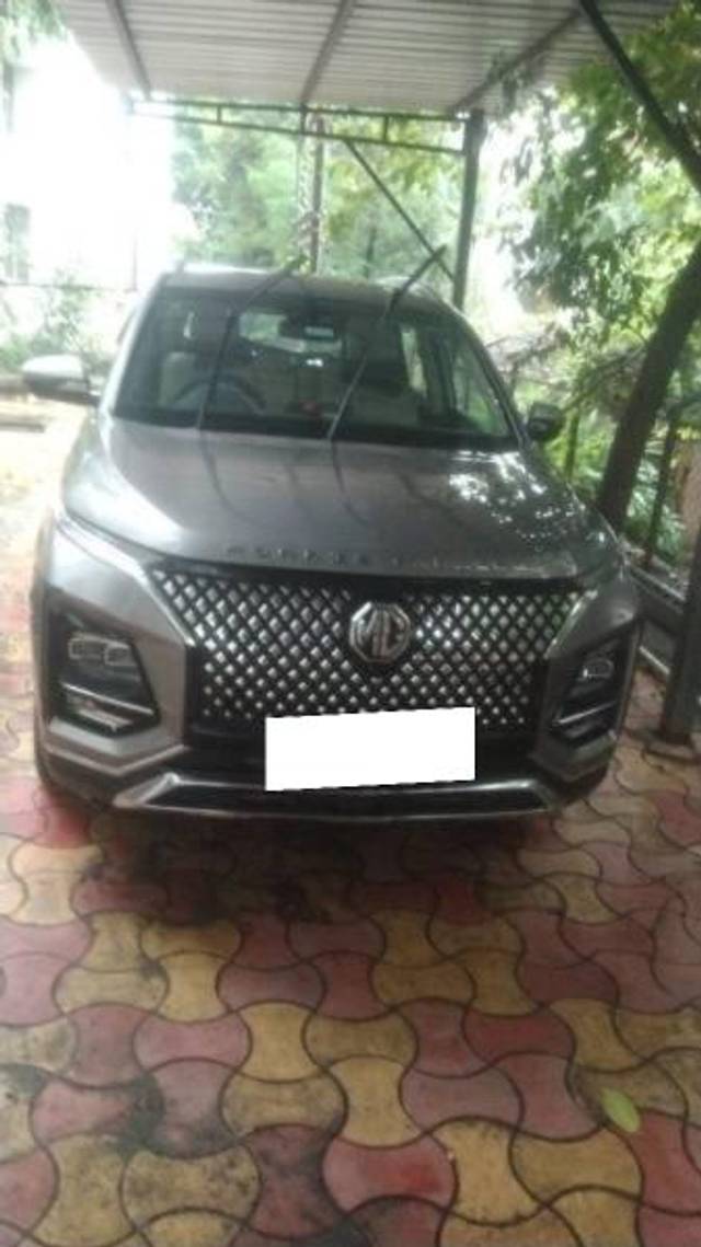 https://images10.gaadi.com/usedcar_image/4512060/original/processed_37c169ba-8162-4f2c-ab85-867358d4dd3c.jpg?imwidth=6402