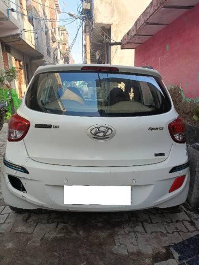 https://images10.gaadi.com/usedcar_image/4512074/original/processed_752c2e71-cbbd-4e56-b2a7-f6fb2334d576.jpg?imwidth=6401