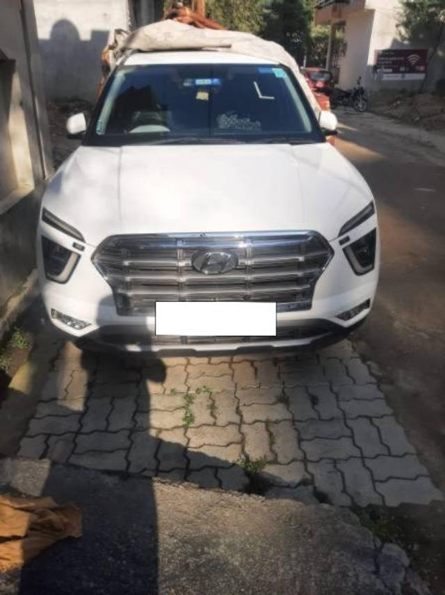 https://images10.gaadi.com/usedcar_image/4512088/original/processed_dd252781-773f-4ecb-9ac4-d549b5a07aad.jpg?imwidth=6402