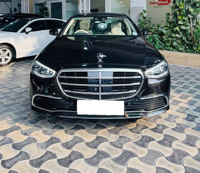 https://images10.gaadi.com/usedcar_image/4512118/original/processed_8edbed1b7ecba627ecc90c078bbb4da0.jpg?imwidth=6402