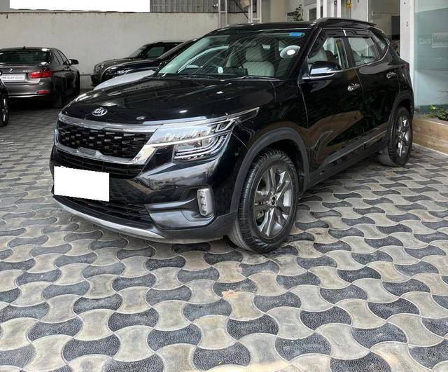 https://images10.gaadi.com/usedcar_image/4512134/original/processed_9c1eddbabac478fab92b028c0115e3ee.jpg?imwidth=6400