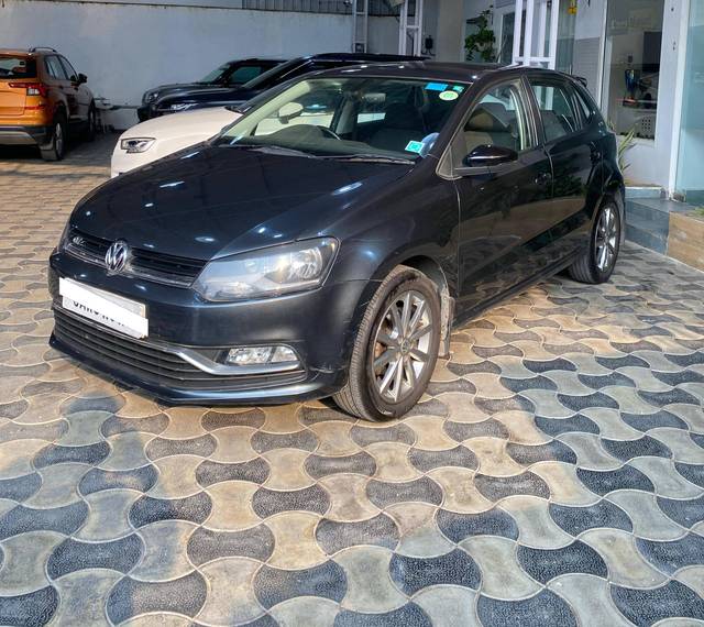 https://images10.gaadi.com/usedcar_image/4512135/original/processed_e4b1aaced7c2537e5650b720685b674f.jpg?imwidth=6400
