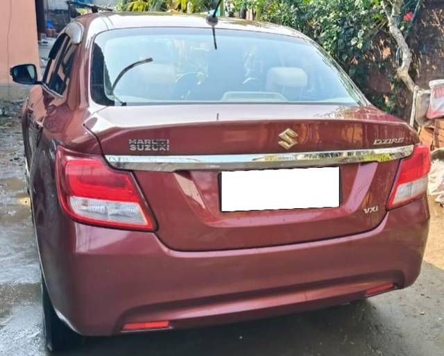 https://images10.gaadi.com/usedcar_image/4512149/original/processed_8d400229-9d5d-4fb9-b45f-d0d8b2a57282.jpg?imwidth=6401