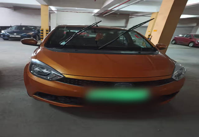 https://images10.gaadi.com/usedcar_image/4512161/original/db72db05-9479-4075-9bce-c3313cfb0028.?imwidth=6400