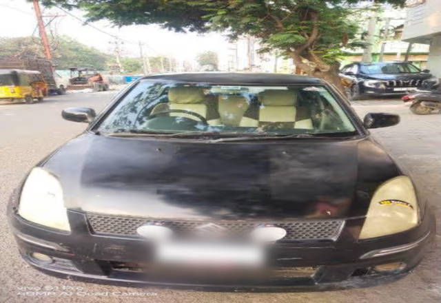 https://images10.gaadi.com/usedcar_image/4512196/original/f6923656-4a3a-4c07-9762-7f29d2b60429.?imwidth=6400