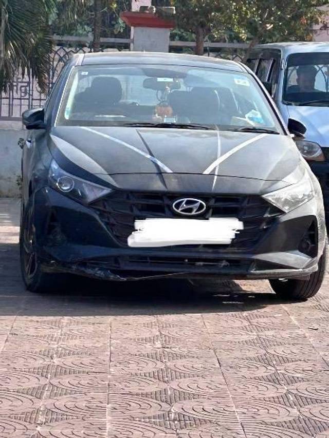 https://images10.gaadi.com/usedcar_image/4512200/original/processed_89b66cd2-394e-4e91-8cc2-bc9481fcb20d.jpeg?imwidth=6400