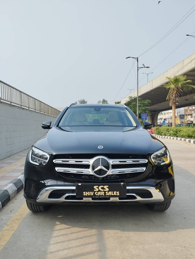 https://images10.gaadi.com/usedcar_image/4512205/original/d0cf539cee0f5fb1ec643c8db19e5f8f.jpg?imwidth=6402