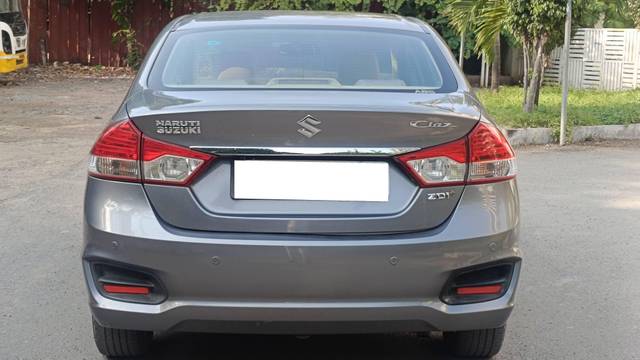 https://images10.gaadi.com/usedcar_image/4512262/original/processed_29f96f5741aaeac2e439a360bc7dbeb5.jpg?imwidth=6402