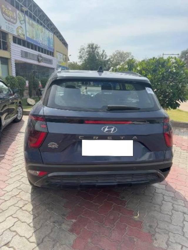 https://images10.gaadi.com/usedcar_image/4512264/original/processed_74288f22-6215-4c7d-bff4-2d6fdedec8e4.jpeg?imwidth=6401