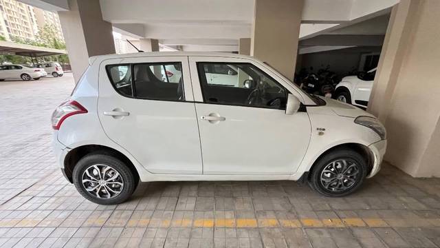 https://images10.gaadi.com/usedcar_image/4512281/original/processed_a7904eb7-9ede-407d-9895-ab3dfaa8169a.jpeg?imwidth=6401