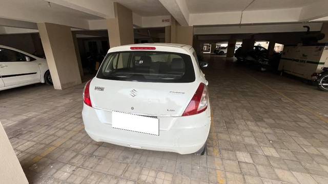 https://images10.gaadi.com/usedcar_image/4512281/original/processed_d57f15a8-1631-4de9-948f-db036d88bcc7.jpeg?imwidth=6402