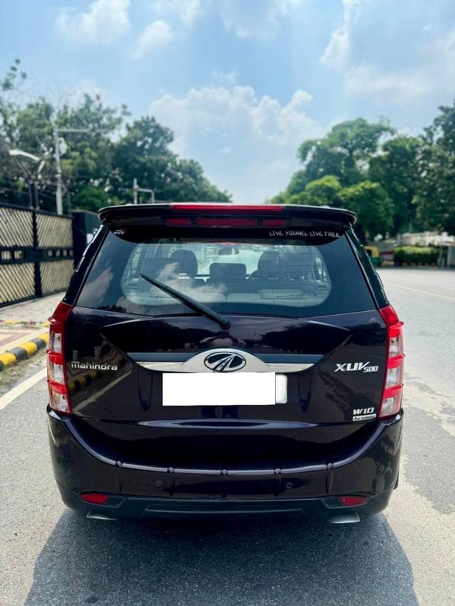 https://images10.gaadi.com/usedcar_image/4512290/original/processed_f2511dbc-a49a-4807-b28e-52bcf1bcb7da.jpeg?imwidth=6401
