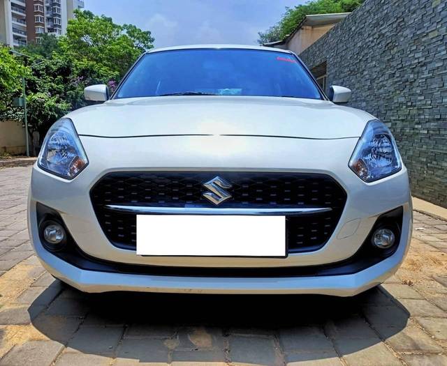 https://images10.gaadi.com/usedcar_image/4512323/original/processed_d3fa498c-6cd3-49c1-ad41-af250112f336.jpg?imwidth=6400