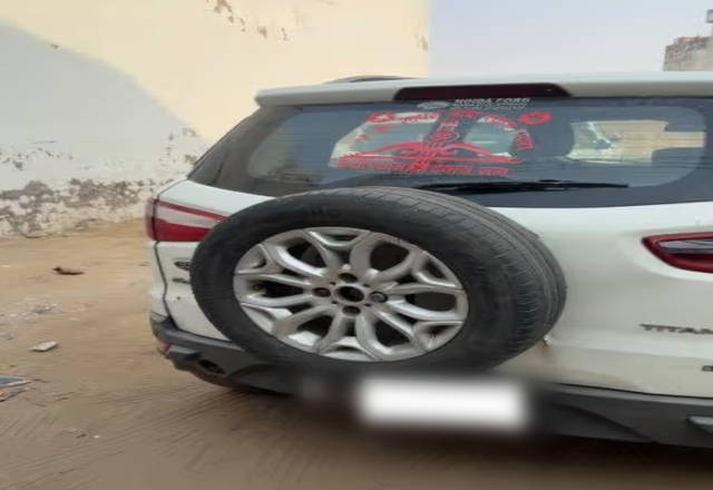 https://images10.gaadi.com/usedcar_image/4512363/original/03cda124-cd39-48f0-8450-a68c5c268ca3.?imwidth=6402