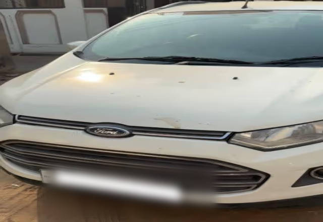 https://images10.gaadi.com/usedcar_image/4512363/original/60584408-f617-4cd2-873a-6c4f5c212cfb.?imwidth=6400