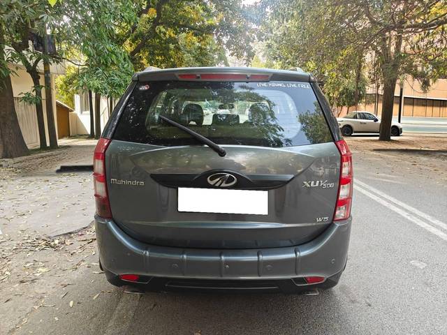 https://images10.gaadi.com/usedcar_image/4512371/original/processed_160e2632560312115ee8c470fb930358.jpg?imwidth=6402