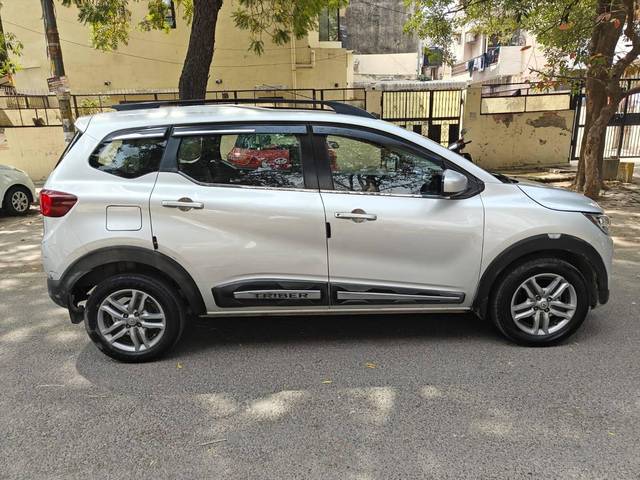 https://images10.gaadi.com/usedcar_image/4512378/original/processed_357f25a5c4546a32e96d32a33bfd6c5b.jpg?imwidth=6401