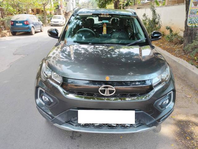 https://images10.gaadi.com/usedcar_image/4512387/original/processed_61e2059b5dbacecacf6e4745082224ef.jpg?imwidth=6400