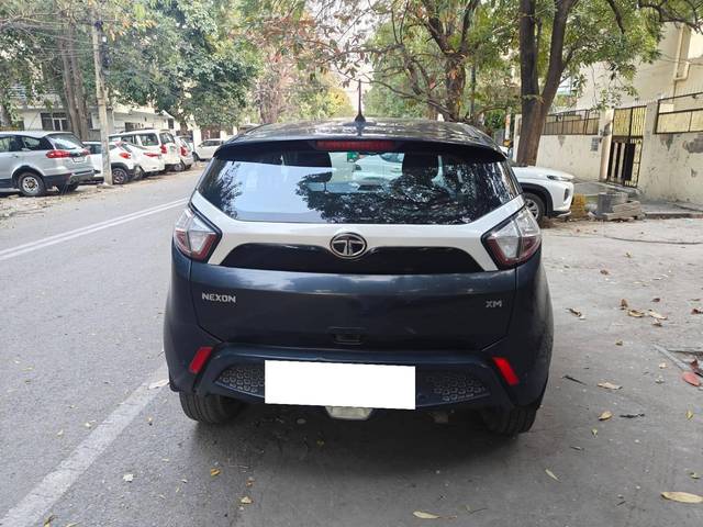 https://images10.gaadi.com/usedcar_image/4512393/original/processed_4dde9d5a0ab622e0f51bba7b6980b057.jpg?imwidth=6401