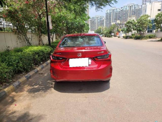 https://images10.gaadi.com/usedcar_image/4512429/original/processed_a87ff4d9-a2c8-4e3d-a9ad-82fe5beb4d3d.jpg?imwidth=6401
