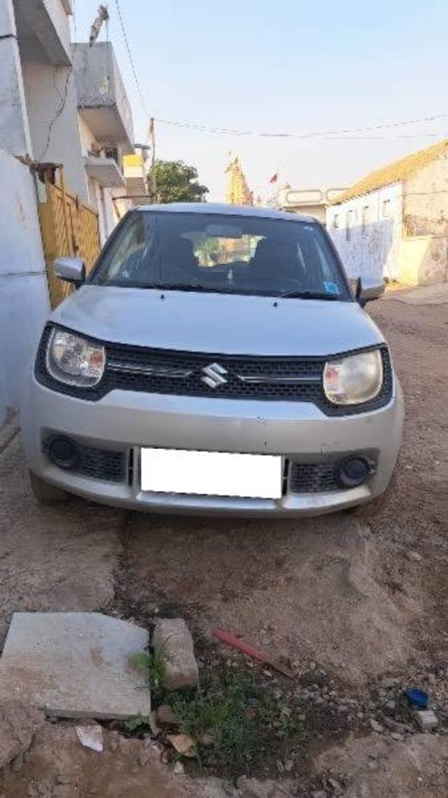 https://images10.gaadi.com/usedcar_image/4512430/original/processed_176c19e4-5ae9-4cfc-ab62-c9b0cd349283.jpeg?imwidth=6400