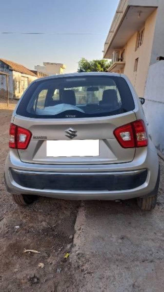 https://images10.gaadi.com/usedcar_image/4512430/original/processed_c376e35a-40ed-40f9-bcec-8616dd41474d.jpeg?imwidth=6401