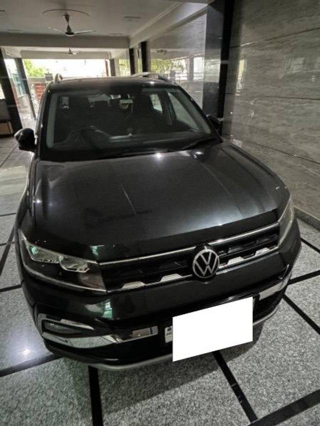 https://images10.gaadi.com/usedcar_image/4512432/original/processed_5f365db9-9282-43db-98e1-1684bea2b06f.jpeg?imwidth=6402