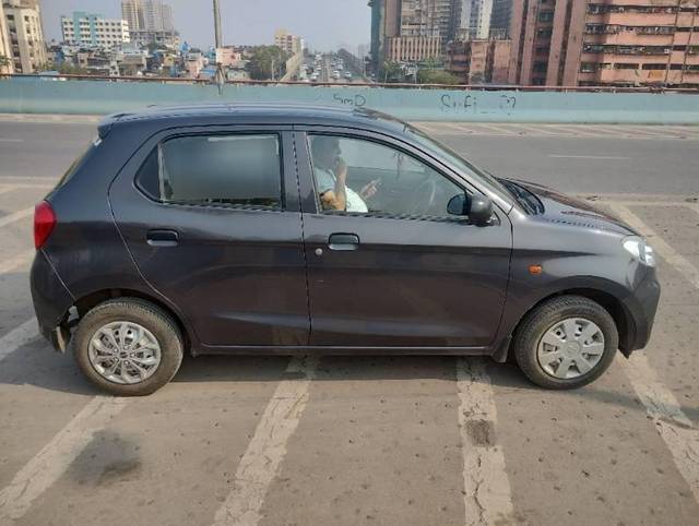 https://images10.gaadi.com/usedcar_image/4512457/original/processed_4ee8df45-95c5-4274-9979-5fdedb9bd9e9.jpg?imwidth=6401
