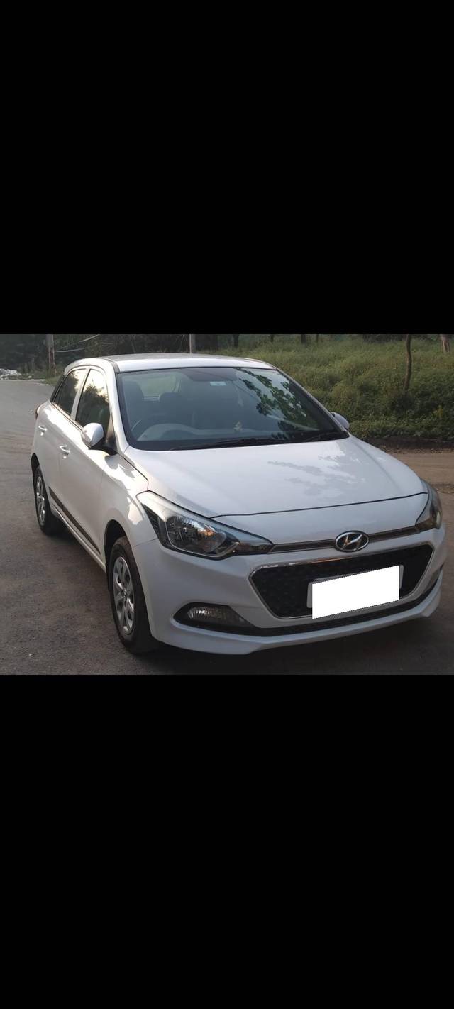https://images10.gaadi.com/usedcar_image/4512495/original/processed_acb90cdb5d5fd469c9792e65ebd4d036.jpg?imwidth=6400