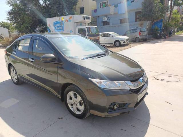 https://images10.gaadi.com/usedcar_image/4512500/original/processed_fb7a06e5a812540d382df985d6e3aa2f.jpg?imwidth=6400