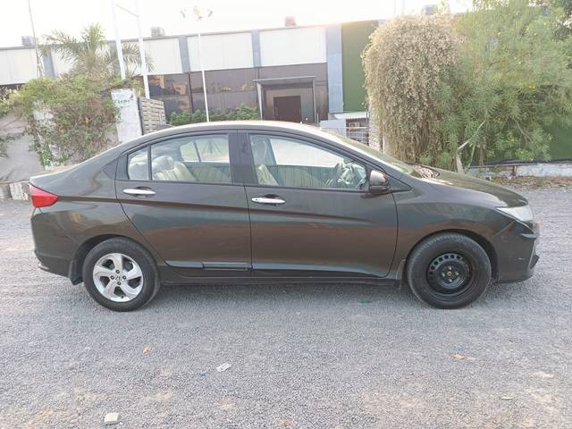 https://images10.gaadi.com/usedcar_image/4512504/original/6080f0bc84a3ccf273f26c95b67dba53.jpg?imwidth=6401