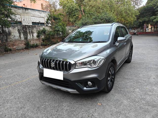 https://images10.gaadi.com/usedcar_image/4512509/original/processed_72ff9f2a1b17ff7cfbd5261aeccd03a8.jpg?imwidth=6400