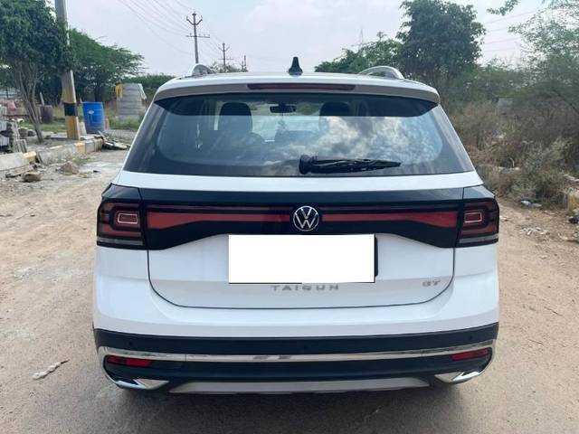 https://images10.gaadi.com/usedcar_image/4512511/original/processed_1b200e05-3dbe-4564-9c8c-f992ed59a36d.jpg?imwidth=6401
