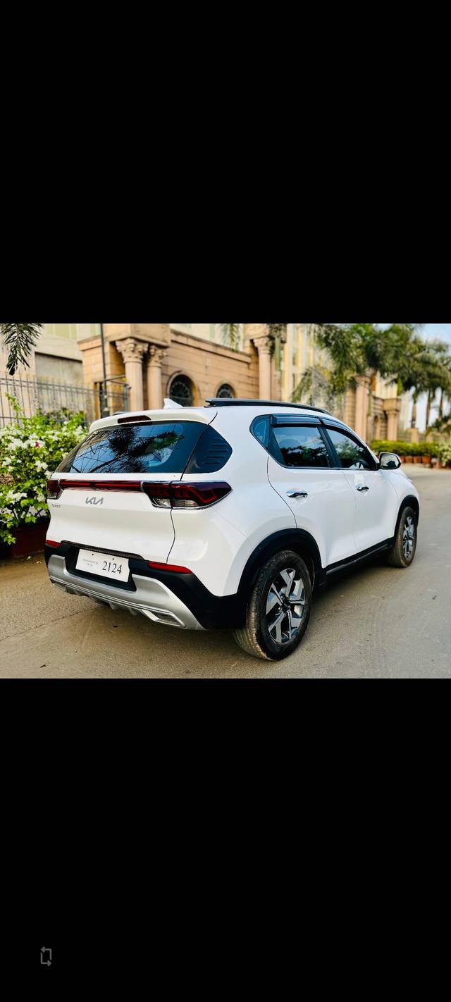https://images10.gaadi.com/usedcar_image/4512515/original/55bce4de76e7638336573ddbff066947.jpg?imwidth=6401