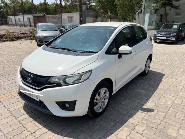 https://images10.gaadi.com/usedcar_image/4512557/original/processed_8c0a0b23-5b3d-46b9-bb5d-2f9230f33169.jpg?imwidth=6400