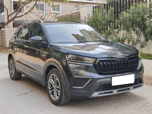 https://images10.gaadi.com/usedcar_image/4512572/original/processed_68cfb73e03cd4bfbf7f61053fac7dd04.jpg?imwidth=6400