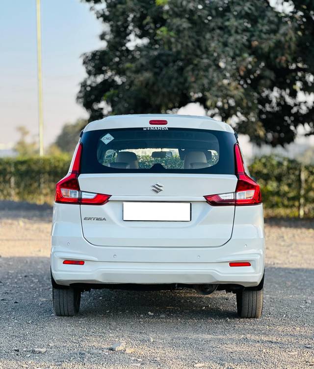 https://images10.gaadi.com/usedcar_image/4512576/original/processed_6e168e61529ee7db6cf19e7241163c0d.jpg?imwidth=6402