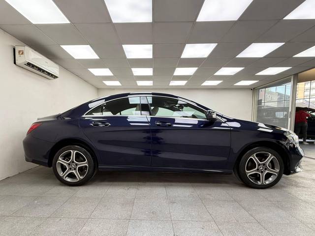 https://images10.gaadi.com/usedcar_image/4512578/original/processed_39dc84bb1c2785aa398d12c0bfa32887.jpg?imwidth=6401