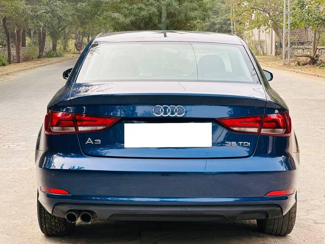 https://images10.gaadi.com/usedcar_image/4512579/original/processed_785a7e6784b529fd45643b0751aa4ee9.jpg?imwidth=6402