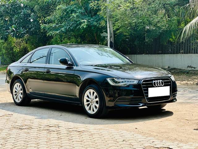 https://images10.gaadi.com/usedcar_image/4512584/original/processed_8865c042050eddb198b256f18865d257.jpg?imwidth=6400
