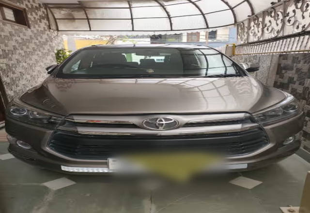 https://images10.gaadi.com/usedcar_image/4512592/original/8d9e47a5-0b4f-4fb4-938d-b9a4fcf3475f.?imwidth=6400