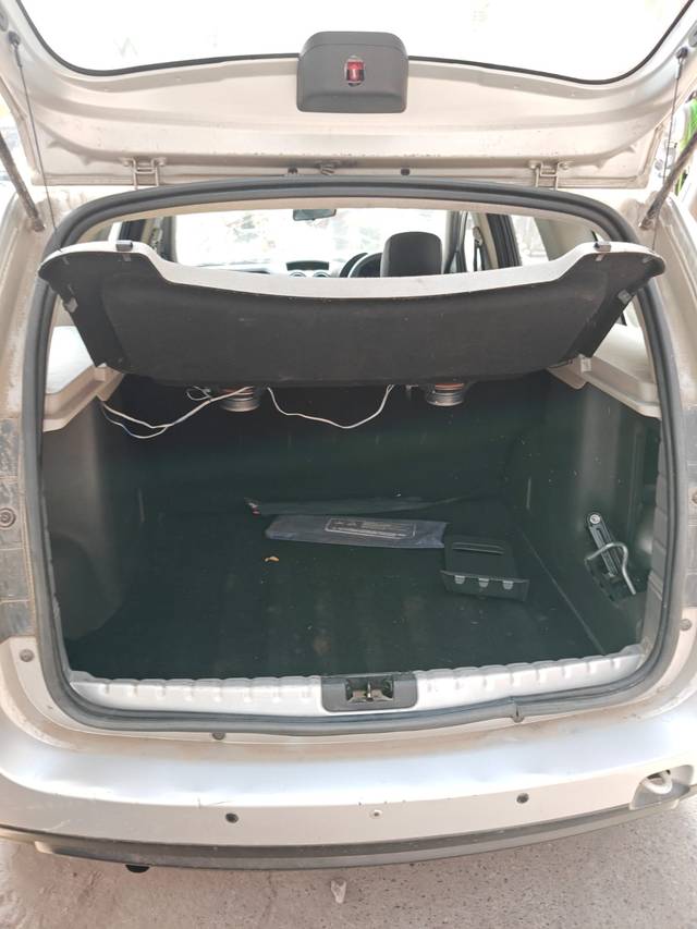https://images10.gaadi.com/usedcar_image/4512593/original/8ea4d390f8f9930976656d753d4df045.jpg?imwidth=6401
