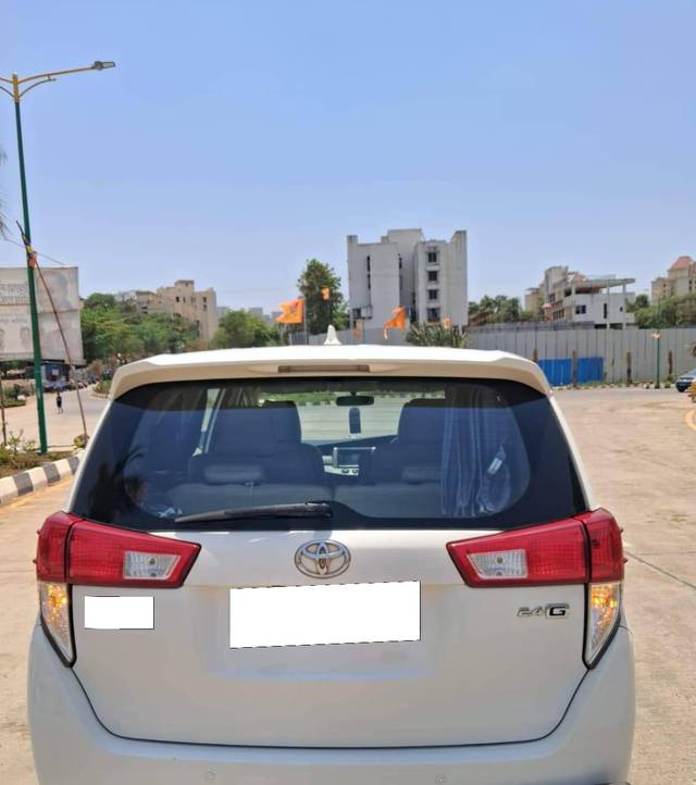 https://images10.gaadi.com/usedcar_image/4512601/original/processed_6c78092e488b267f042c7bc327a6475a.jpg?imwidth=6402