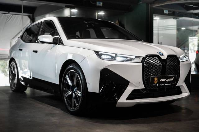 https://images10.gaadi.com/usedcar_image/4512632/original/processed_7c7aad8490f8365c4e87dc8e61e8e5a9.jpg?imwidth=6400