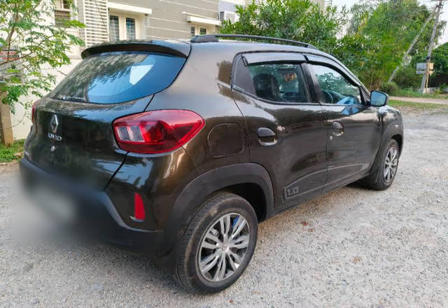 https://images10.gaadi.com/usedcar_image/4512637/original/d56d8f41-60e4-4183-855c-4812407fc468.?imwidth=6401