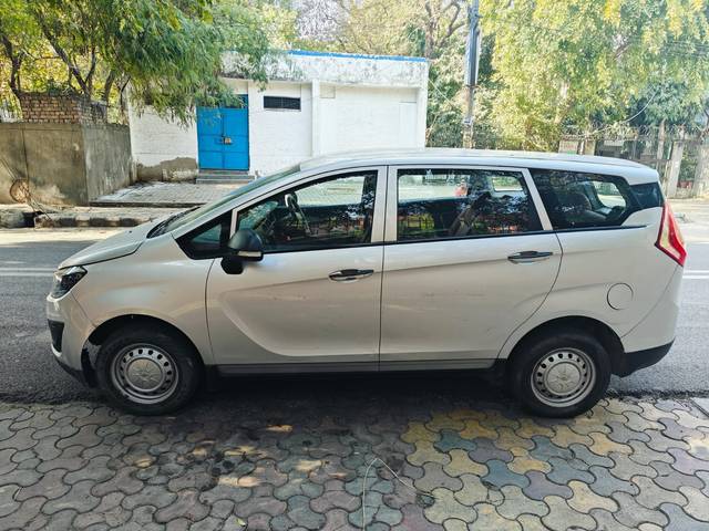 https://images10.gaadi.com/usedcar_image/4512683/original/533332e7297c8cd39bd9c70858513325.jpg?imwidth=6402