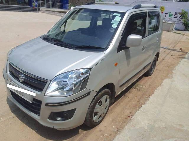 https://images10.gaadi.com/usedcar_image/4512698/original/processed_375f5b6254e2346a0a20d1ef6d994181.jpg?imwidth=6400