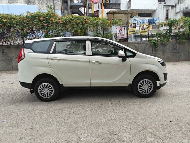 https://images10.gaadi.com/usedcar_image/4512708/original/processed_c1aea749ee8269216753d491f1041693.jpg?imwidth=6401