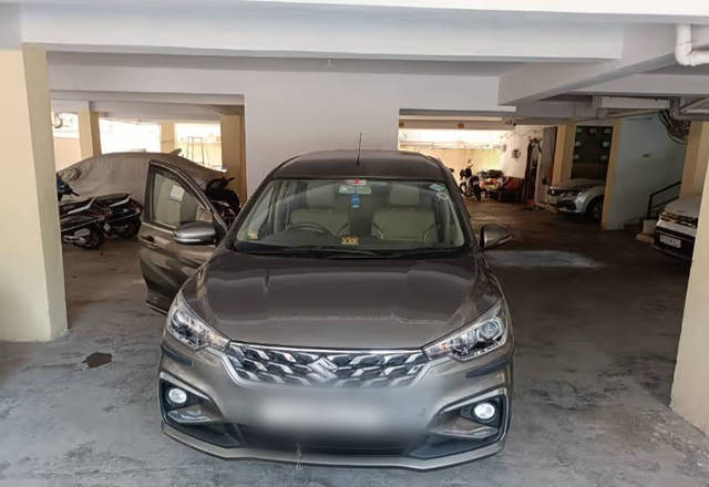 https://images10.gaadi.com/usedcar_image/4512717/original/027fcd31-72e2-4ccb-9aa4-854234e19de3.?imwidth=6400